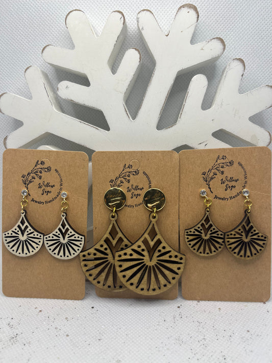 Sunburst and dot dangle
